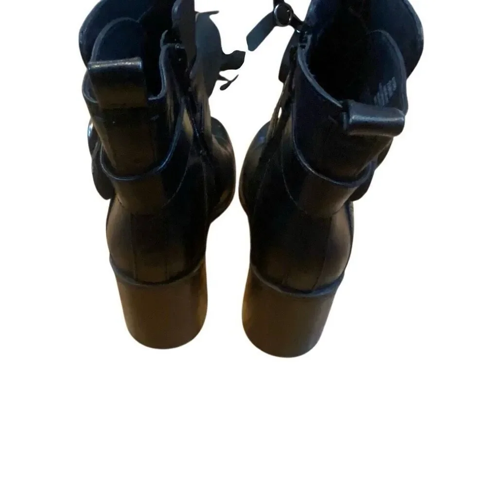 Crown Vintage size 9 1/2 black boots leather upper